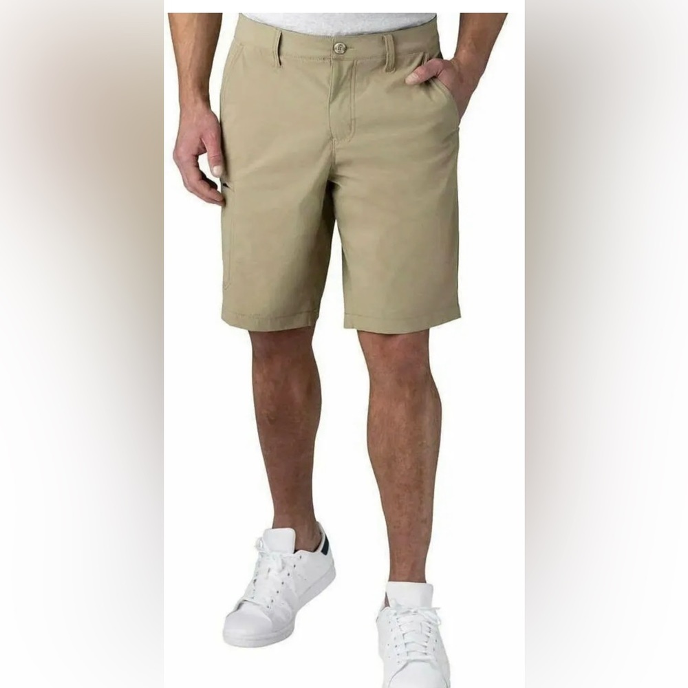 Weatherproof Vintage | Men's Trail Packable Hybrid Short | Color: Khaki | Sz: 40